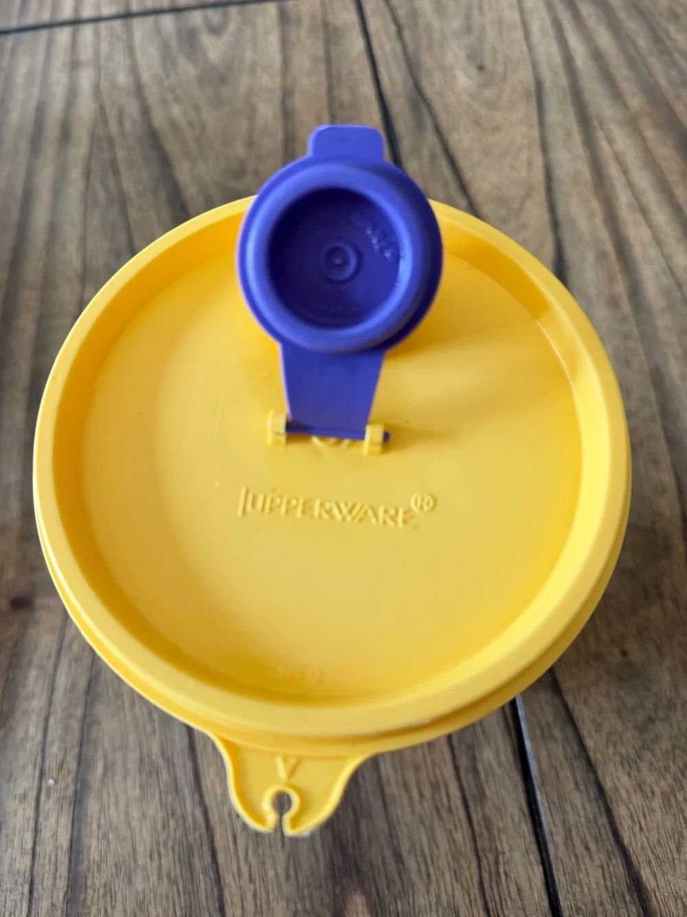 Vintage Winnie the Pooh Tupperware Yellow Lid Pooh Kids Cup